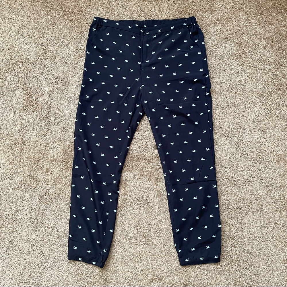 Ochirly Swan Print Jogger Pants, Size L